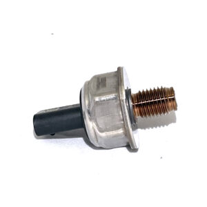 7423488939 COMMON RAIL SENSOR RENAULT TRUCKS 2